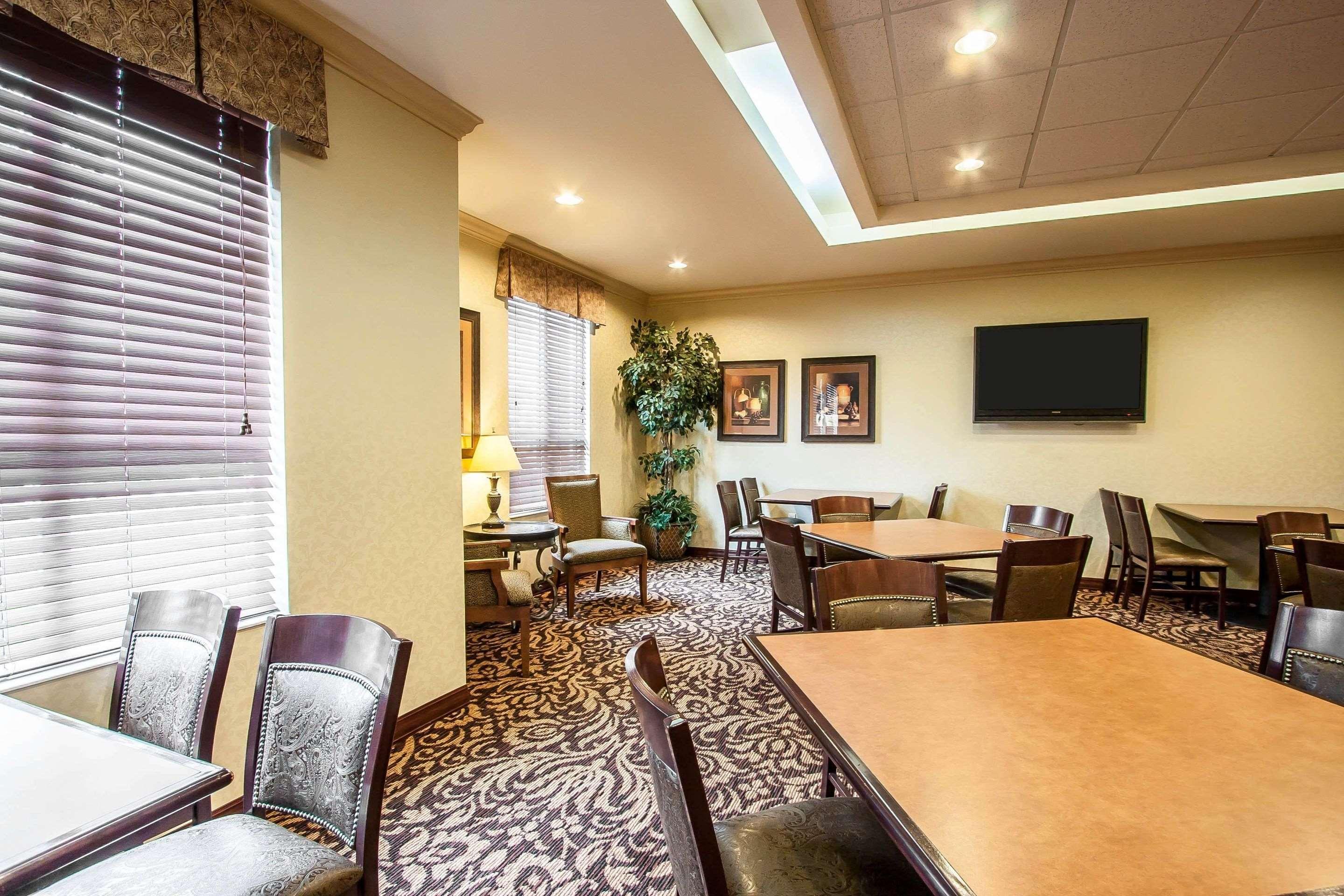 Comfort Inn & Suites Mcminnville Wine Country Exteriör bild