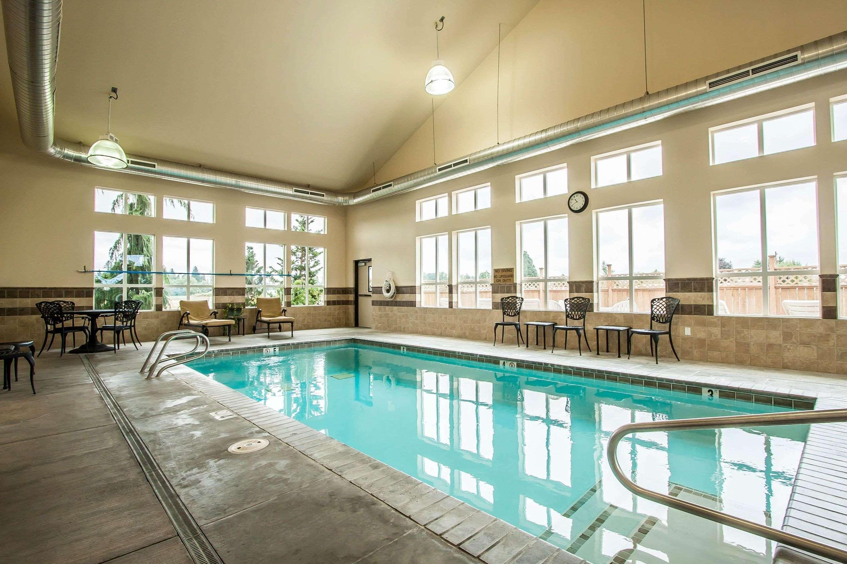 Comfort Inn & Suites Mcminnville Wine Country Exteriör bild